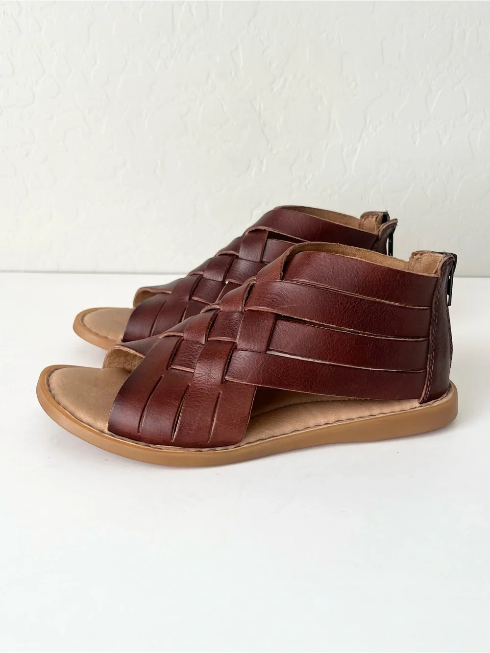 Born Iwa leather woven open toe sandals 6